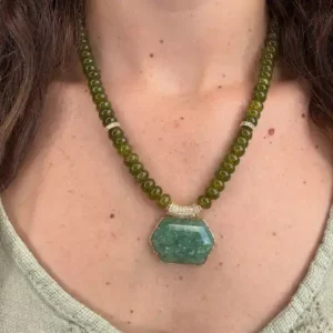Collier pierres naturelles