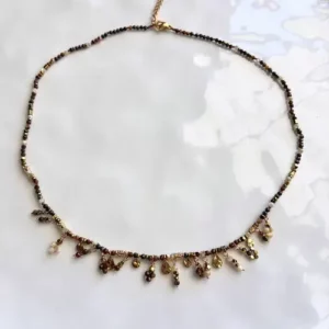 Composition collier bijoux pierres