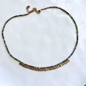 Composition collier bijoux pierres
